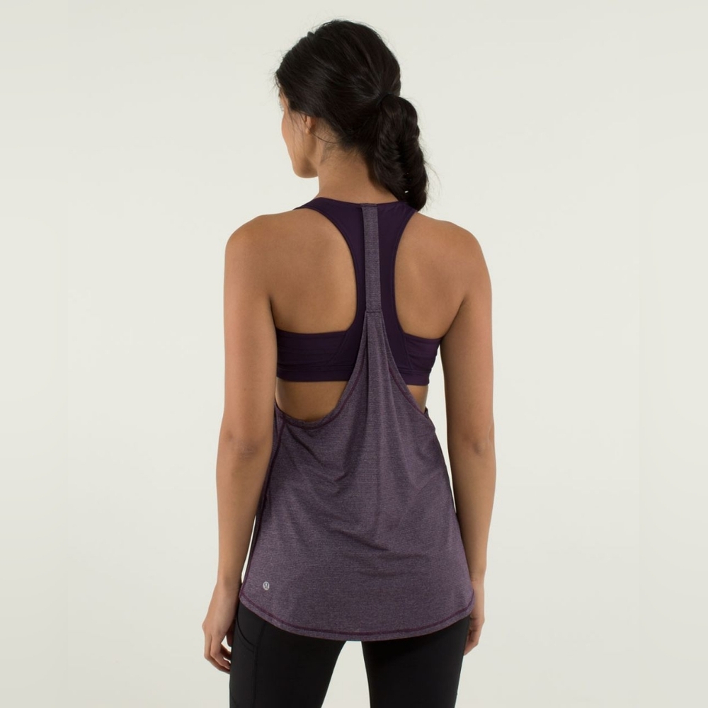 Lululemon 2-In-Run Tank in Heathered Deep Zinfandel / Deep Zinfandel